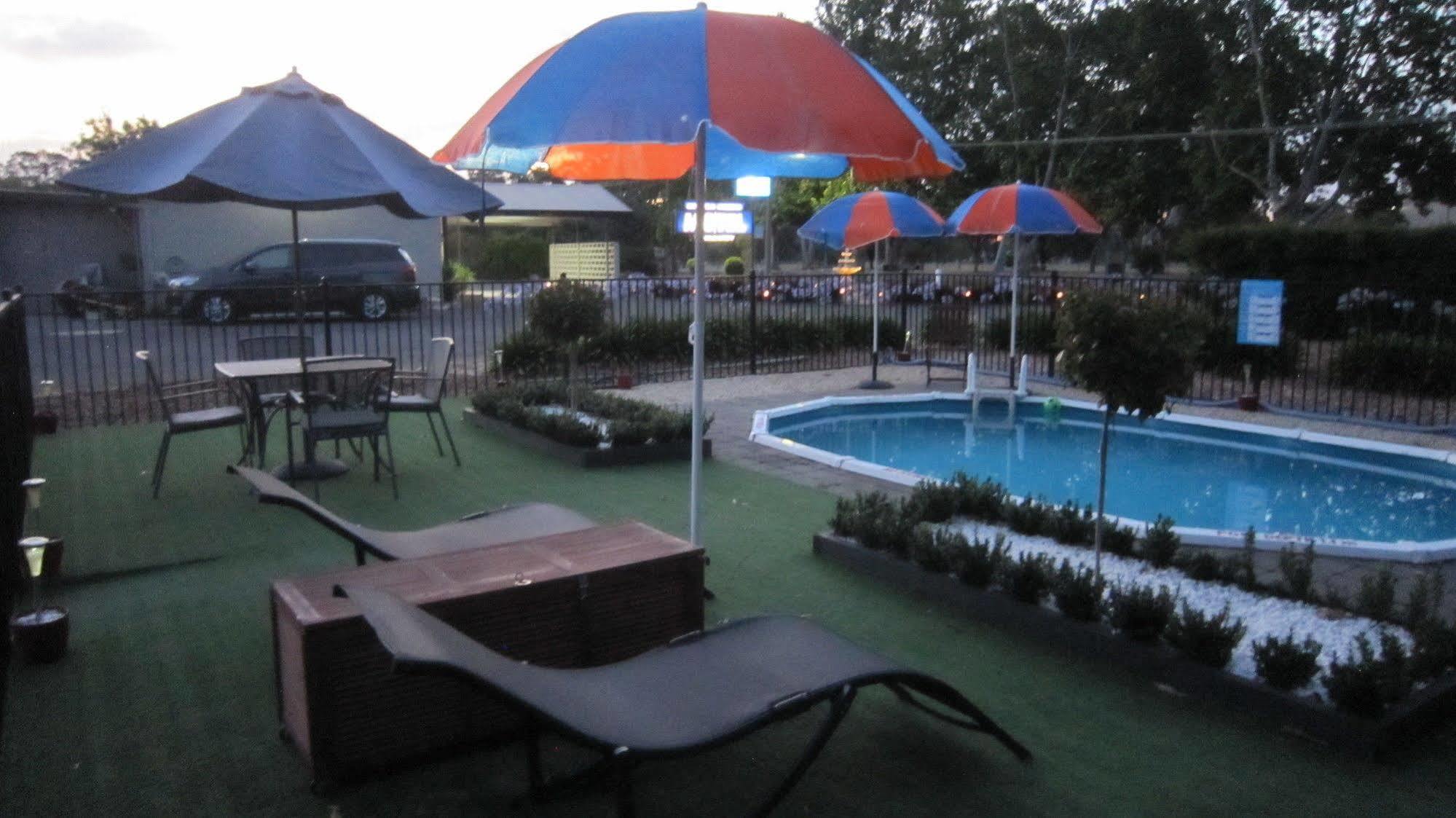 Castle Creek Motor Inn Euroa Εξωτερικό φωτογραφία