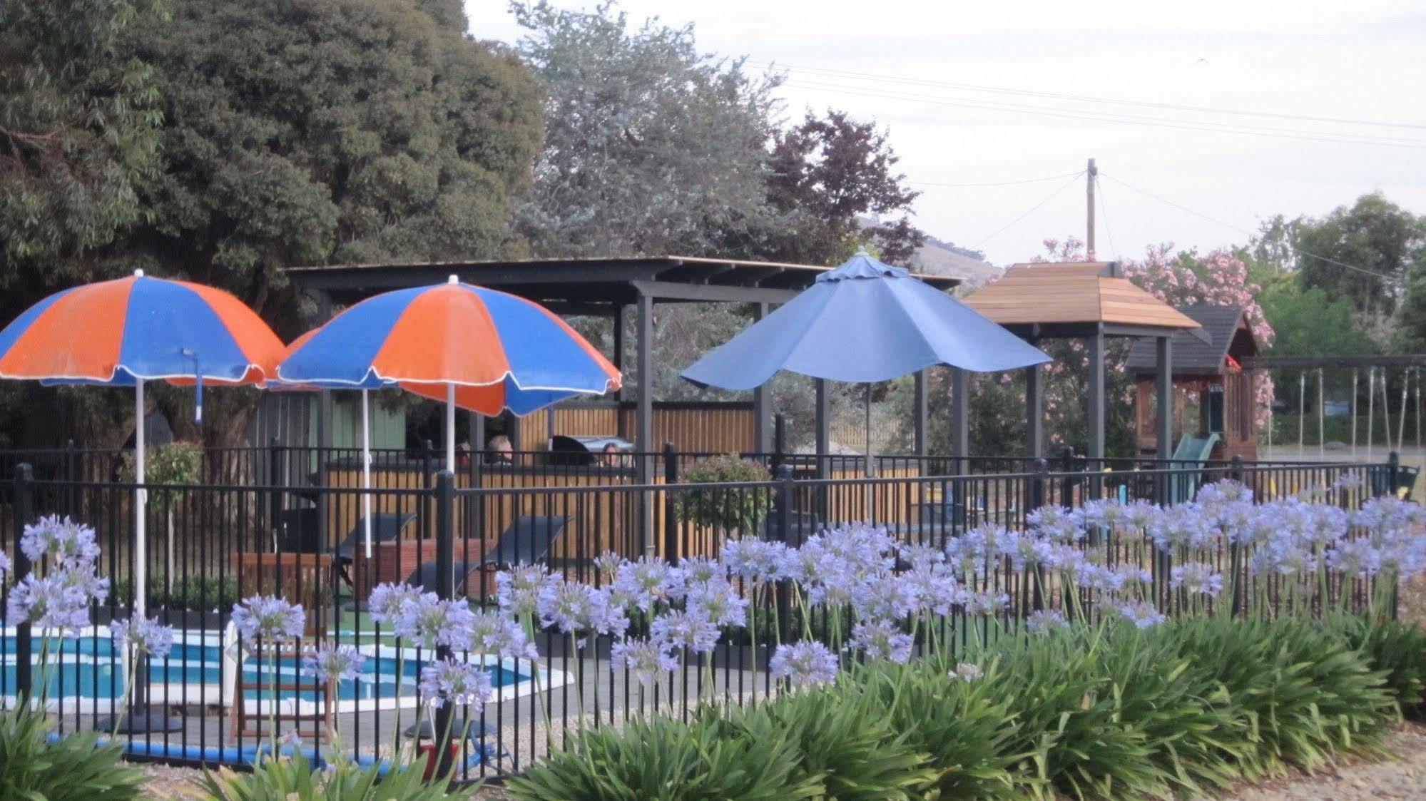 Castle Creek Motor Inn Euroa Εξωτερικό φωτογραφία